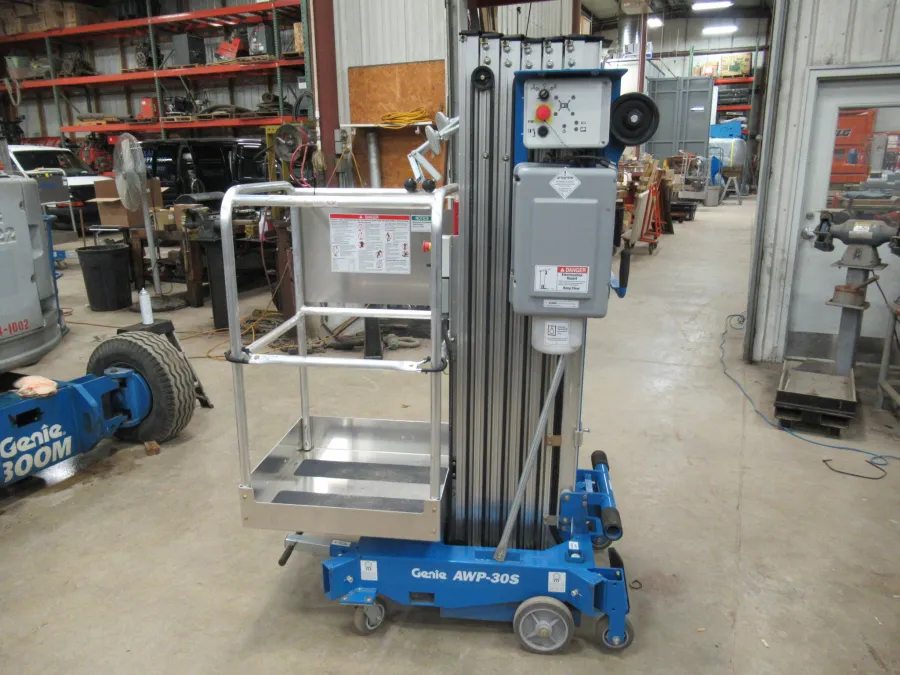 Genie AWP-30S Vertical Mast Lift-S #11165 - view 3