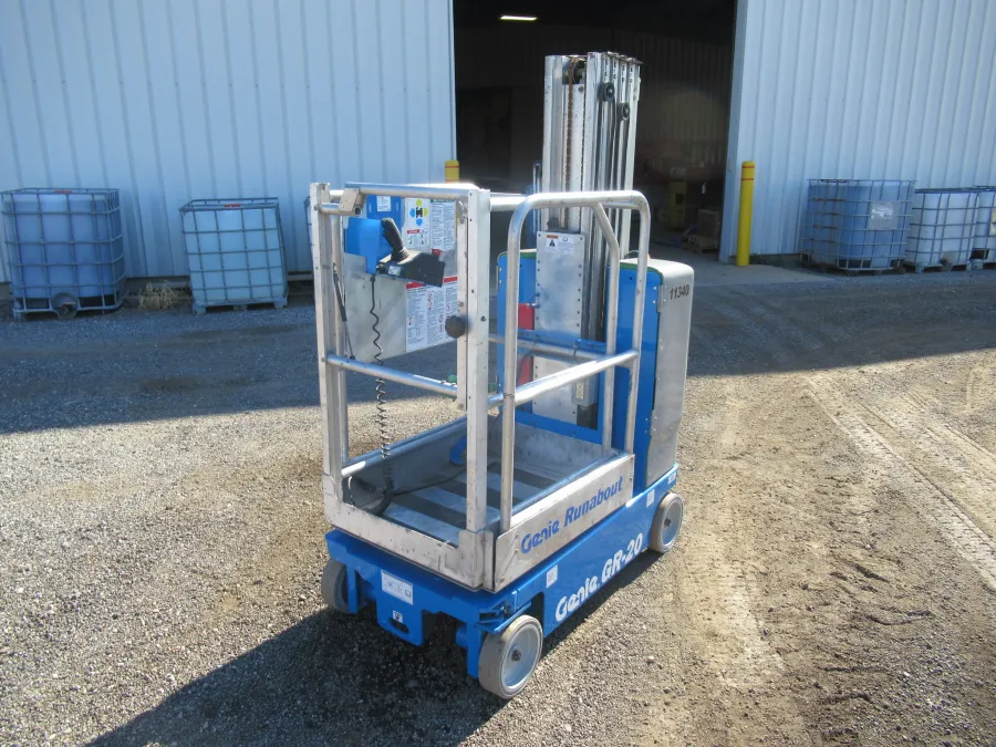 Genie GR-20 Vertical Mast Lift-S #11340 - view 2