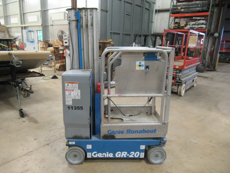 Genie GR-20 Vertical Mast Lift-S #11355 - view 3