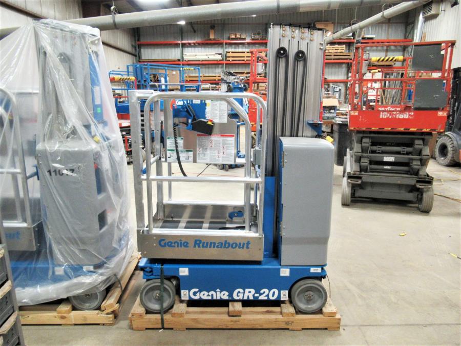 Genie GR-20 Vertical Mast Lift #11018 - view 3