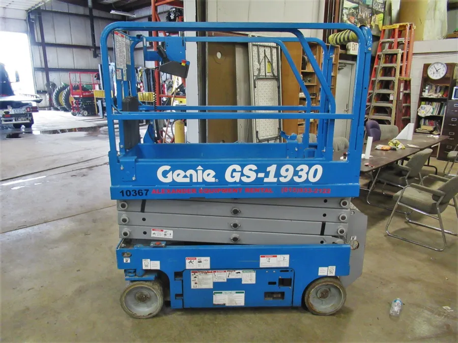Genie GS-1930 Scissor Lift-S #10367 - view 1