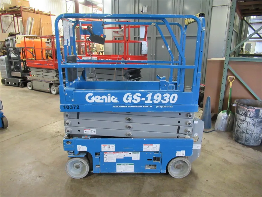 Genie GS-1930 Scissor Lift-S #10372 - view 1
