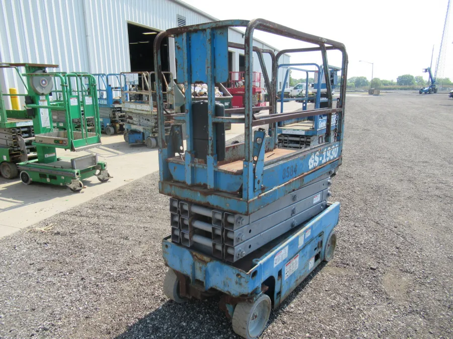 Genie GS1930 Scissor Lift #10914 - view 2