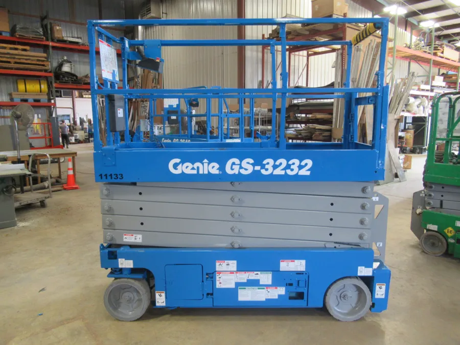 Genie GS3232 Scissor Lift