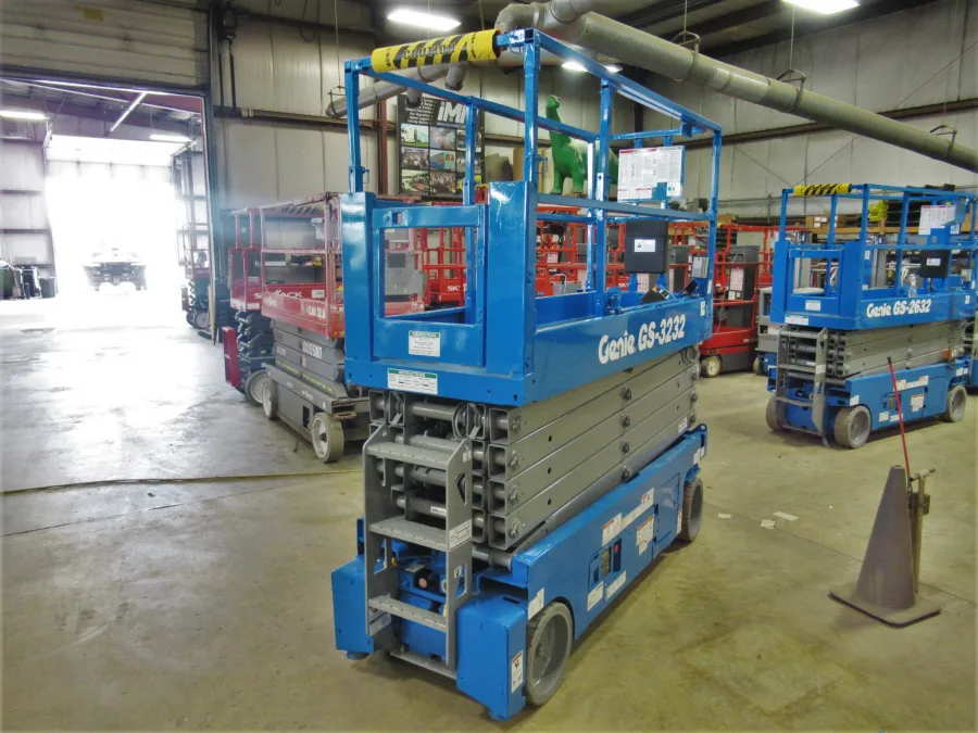 Genie GS3232 Scissor Lift