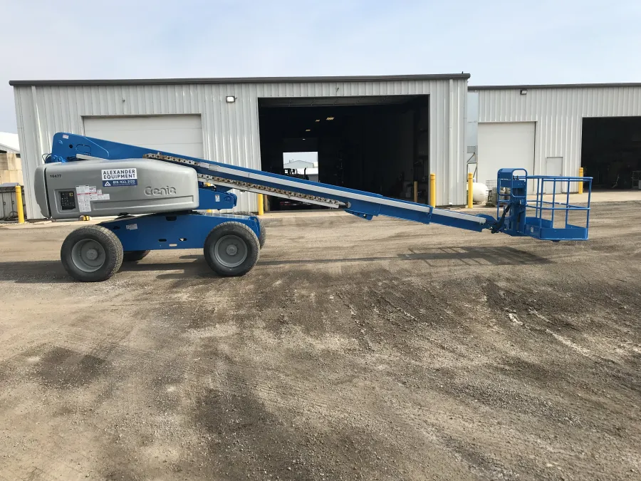 Genie S-60 Boom Lift #10477 - view 3
