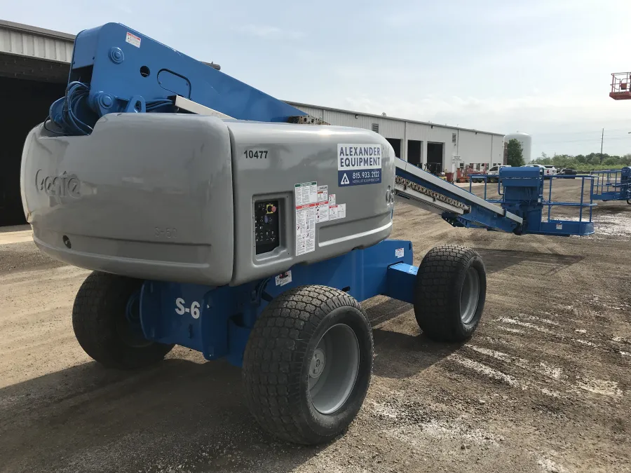 Genie S-60 Boom Lift #10477 - view 5