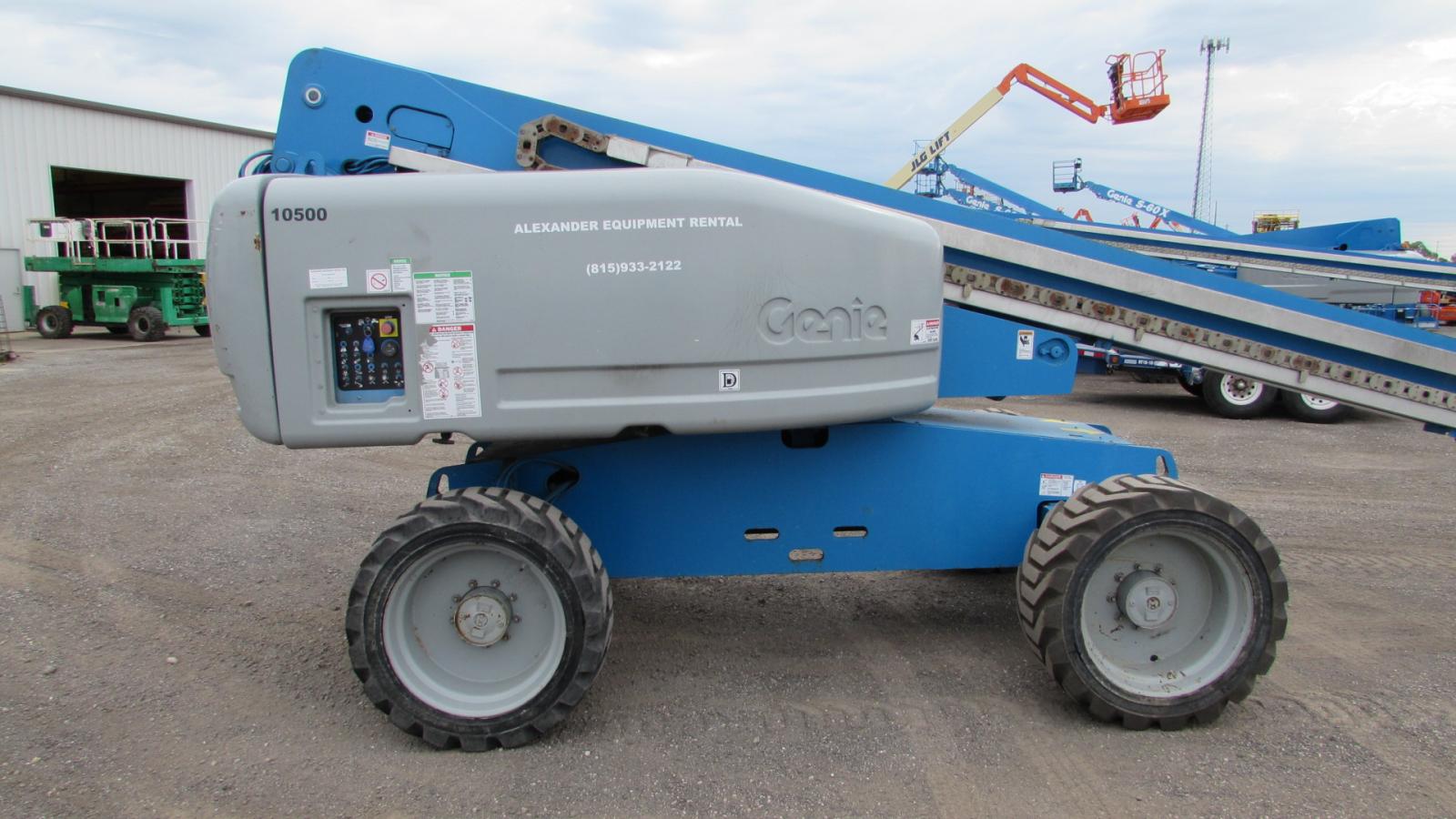 Genie S-60 Boom Lift-S #10500 - view 2