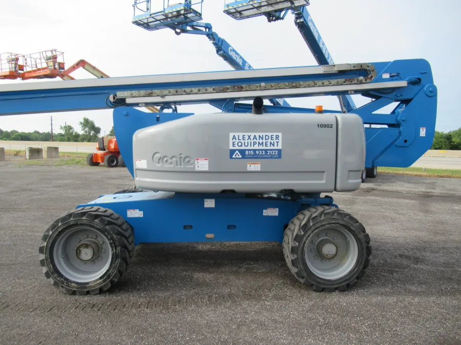 Genie Z80/60 Boom Lift #10902 - view 5