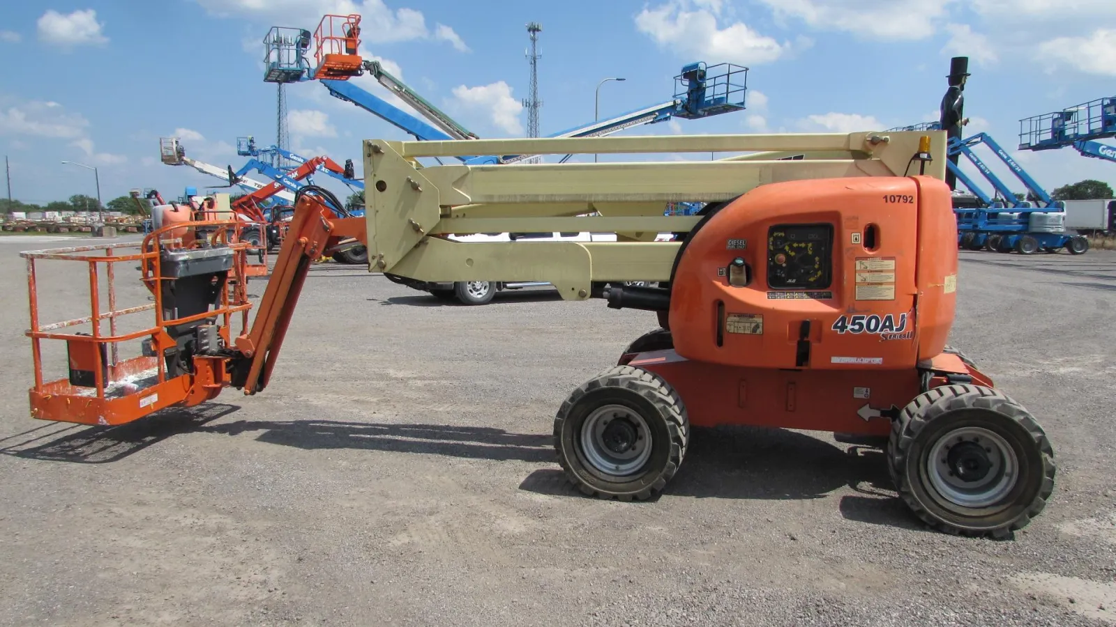 JLG 450AJ Boom Lift #10792 - view 5