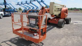 JLG 450AJ Boom Lift #10792 - view 1