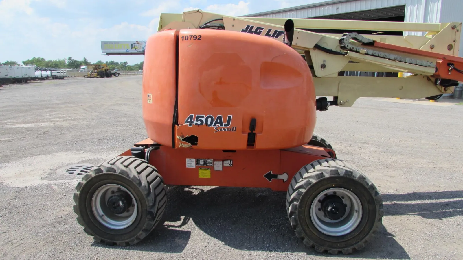 JLG 450AJ Boom Lift #10792 - view 4