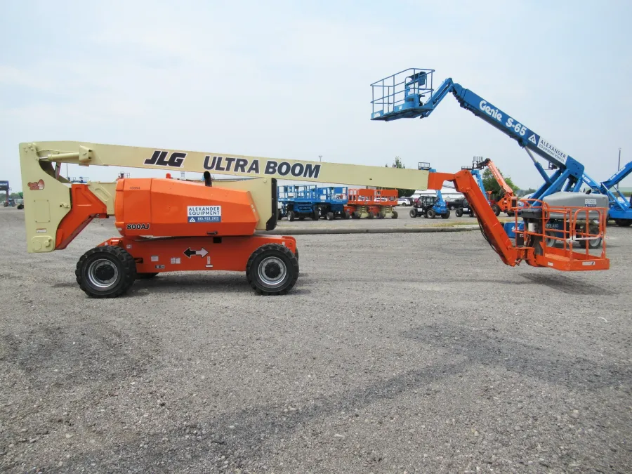 JLG 800AJ Boom Lift #10894 - view 1