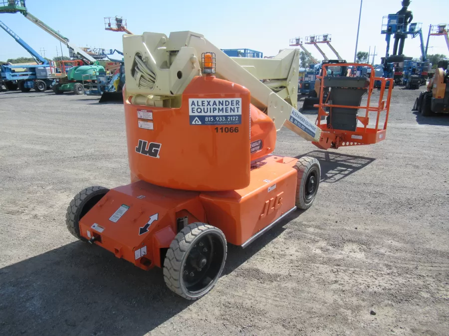 JLG E400AN Boom Lift #11066 - view 3