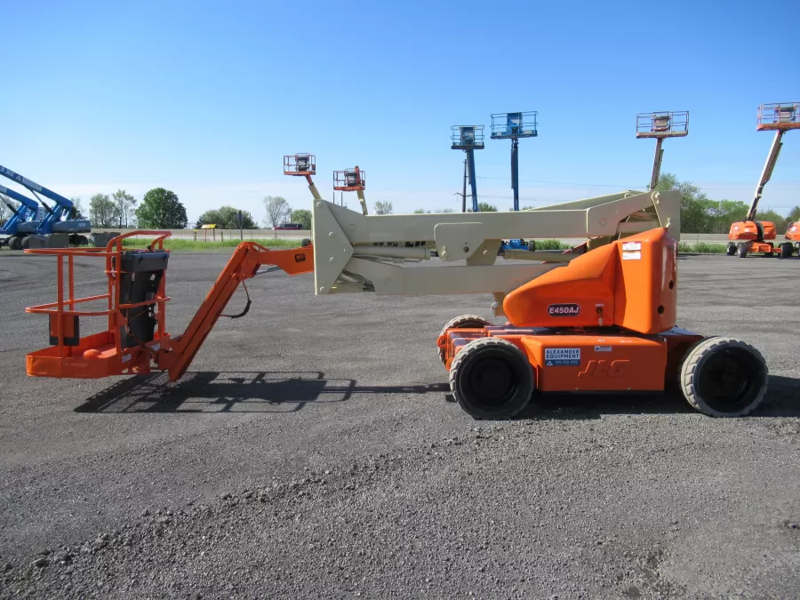 JLG E450AJ Boom Lift-S #11105 - view 4