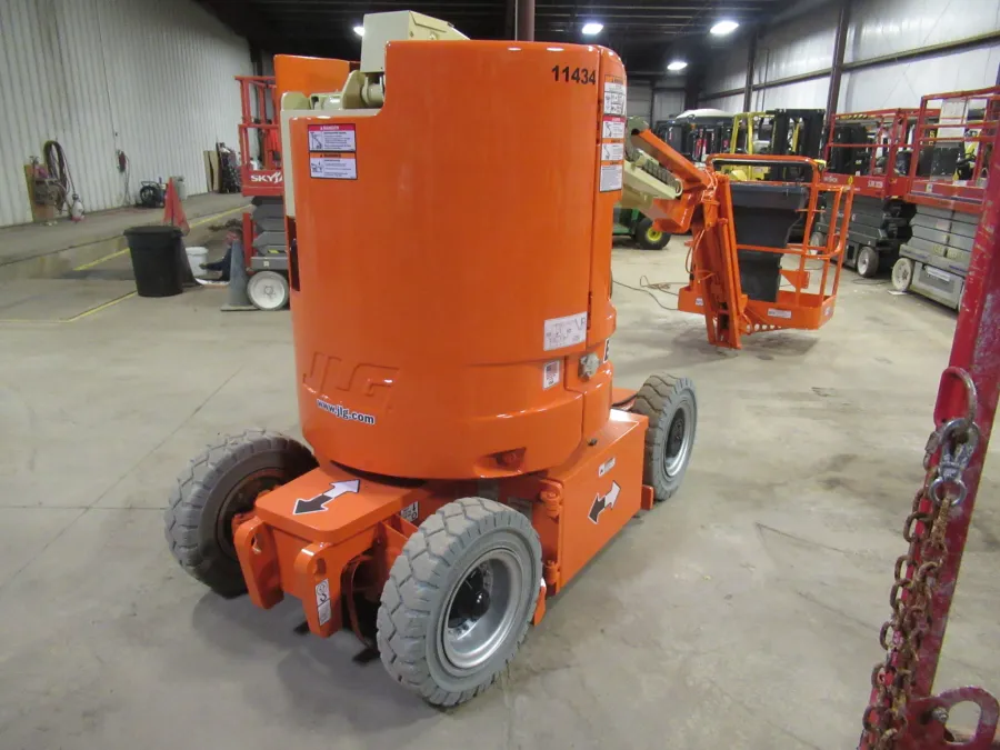 JLG E300AJP Boom Lift #11434 - view 3