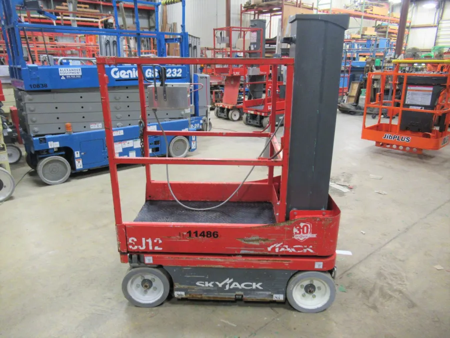 Skyjack SJ12 Vertical Mast Lift #11486 - view 3