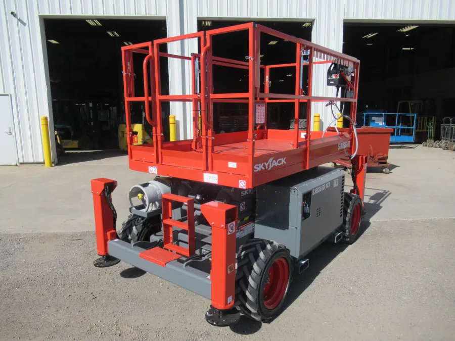 Skyjack SJ6826RT Scissor Lift-S #11383 - view 2
