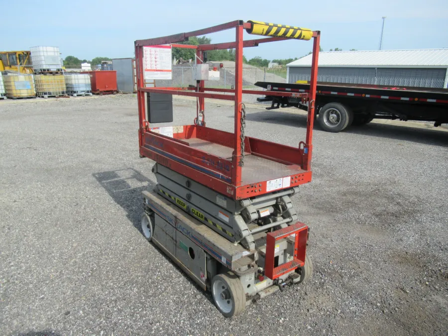 Skyjack SJIII 3219 Scissor Lift-S #11344 - view 2