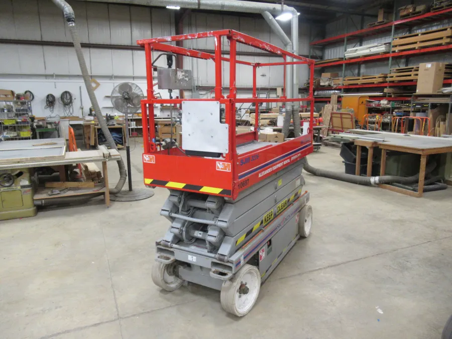 Skyjack SJIII 3226 Scissor Lift-S #10697 - view 2