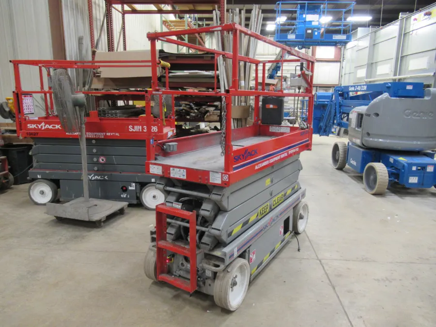 Skyjack SJIII 3226 Scissor Lift-S #10697 - view 4