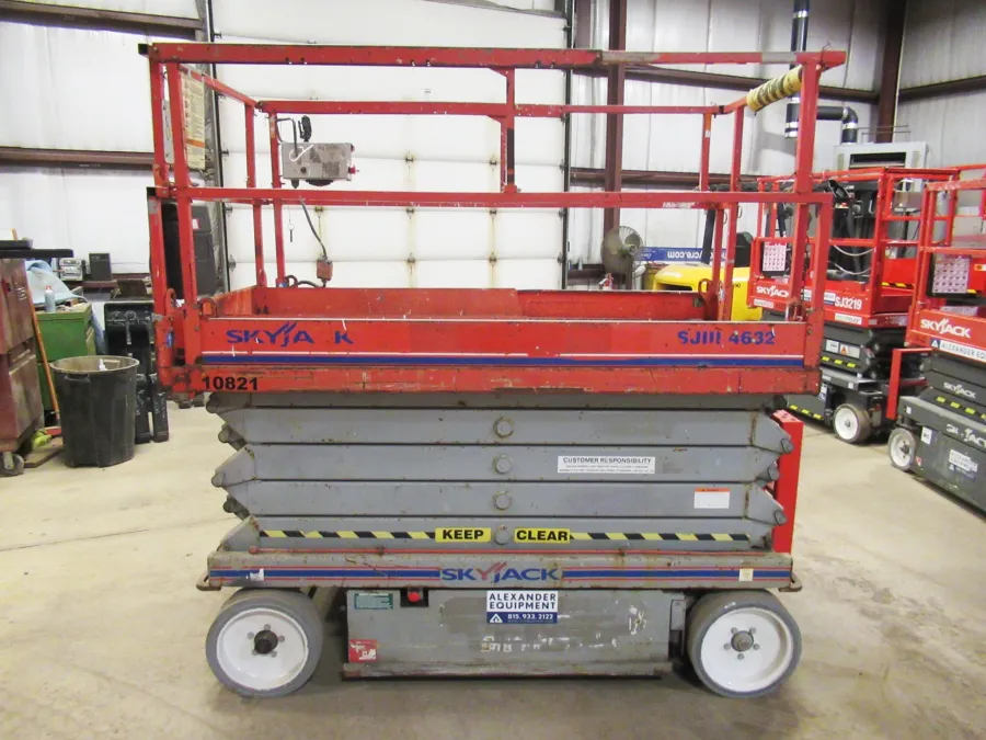 Skyjack SJIII 4632 Scissor Lift #10821 - view 3
