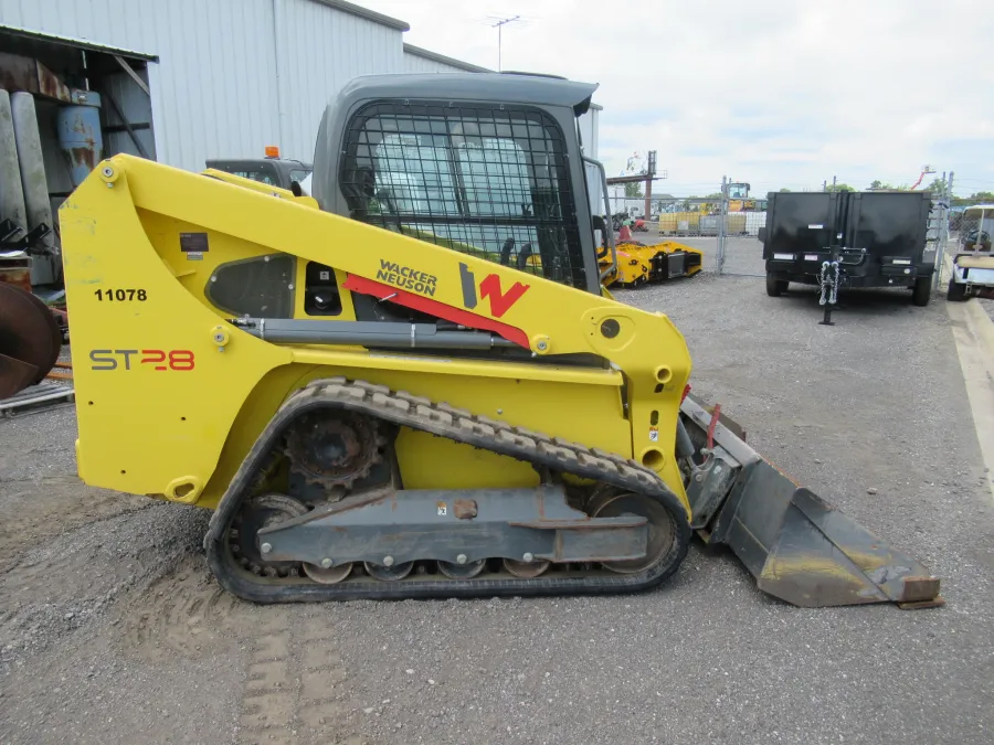 Wacker Neuson ST28 Skid Steer-S #11078 - view 1