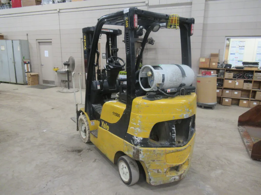 Yale GLC050VX Forklift #11500 - view 2
