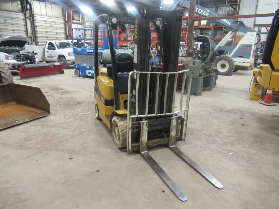 Yale GLC050VX Forklift #11500 - view 4