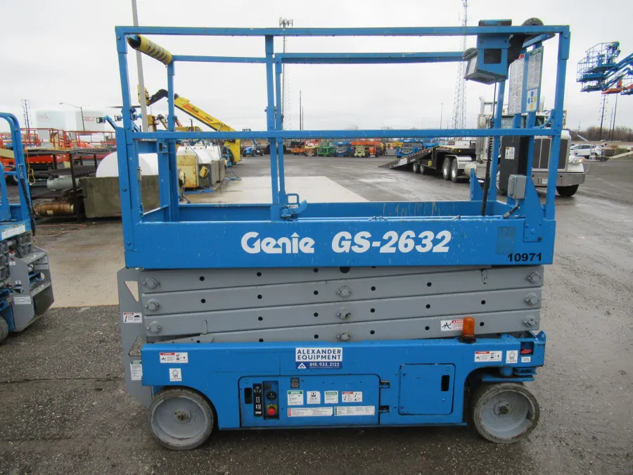 Genie GS-2632 Scissor Lift-S #10971 - view 1