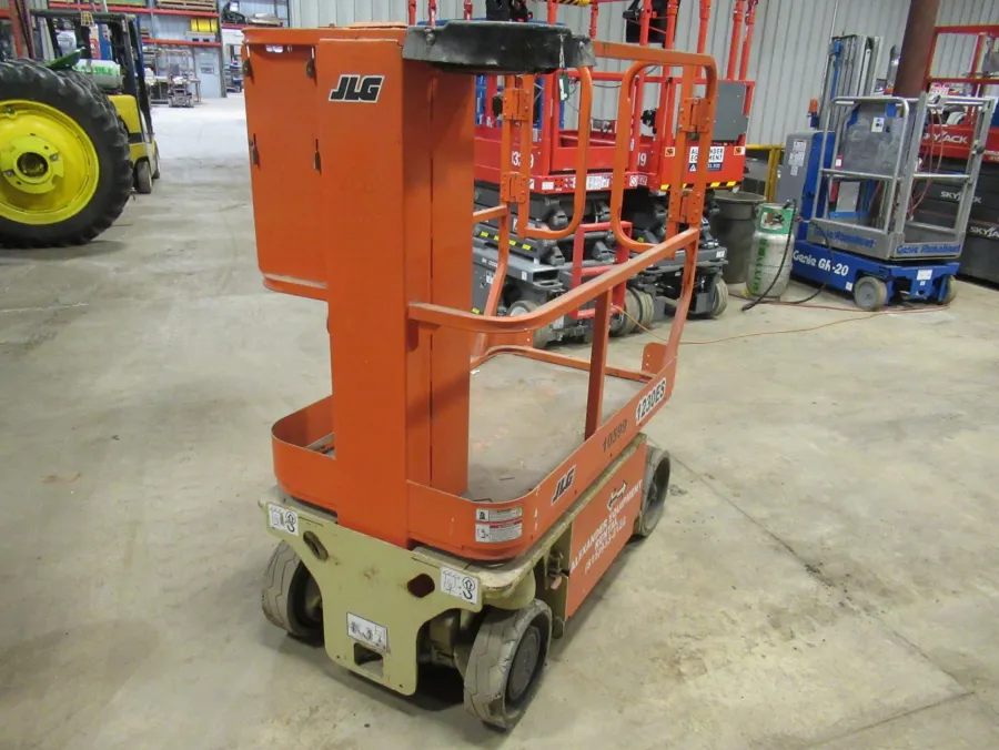 JLG 1230ES Vertical Mast Lift-S #10599 - view 2